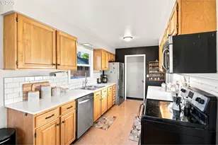 3636 N Baldwin St, Portland, OR 97217 - Photo 9