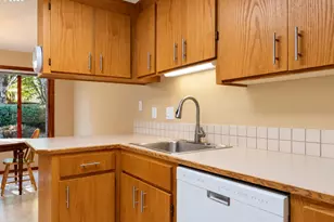 14803 NE Sacramento St, Portland, OR 97230 - Photo 17