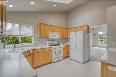 15085 Spyglass Ln, Oregon City, OR 97045 - Photo 13