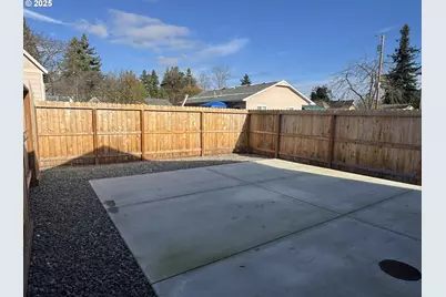 158 SE Mosher Ave, Roseburg, OR 97470 - Photo 21