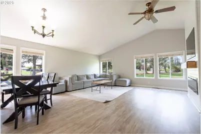 1140 NE Clover Valley Ct, Salem, OR 97317 - Photo 15