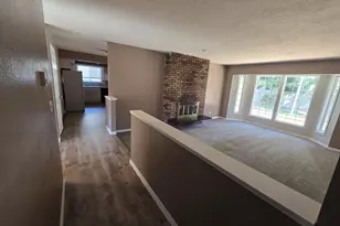 4002 Oak St, Longview, WA 98632 - Photo 5