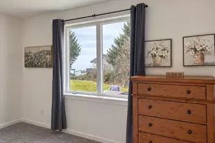 7205 Edge Cliff Dr, Brookings, OR 97415 - Photo 15