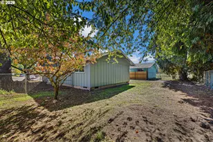 1680 W Quinalt St, Springfield, OR 97477 - Photo 33