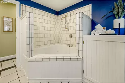 1725 N Sumner St, Portland, OR 97217 - Photo 27
