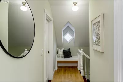 1725 N Sumner St, Portland, OR 97217 - Photo 29