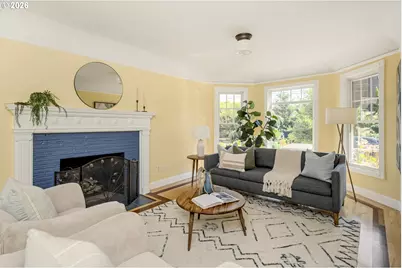 1725 N Sumner St, Portland, OR 97217 - Photo 5