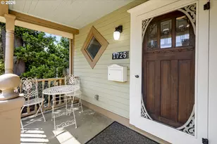 1725 N Sumner St, Portland, OR 97217 - Photo 3