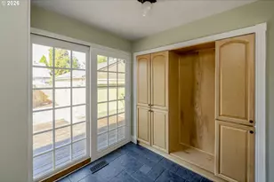 1725 N Sumner St, Portland, OR 97217 - Photo 21