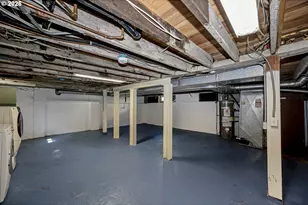 1725 N Sumner St, Portland, OR 97217 - Photo 41