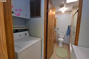 569 S 51st Pl, Springfield, OR 97478 - Photo 19