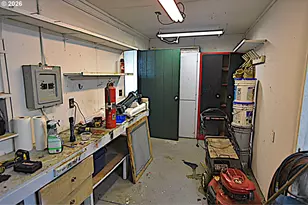 569 S 51st Pl, Springfield, OR 97478 - Photo 33