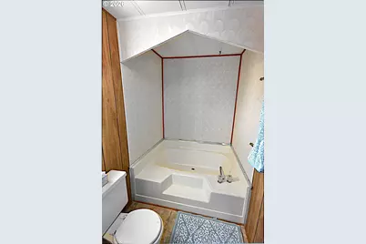 569 S 51st Pl, Springfield, OR 97478 - Photo 11