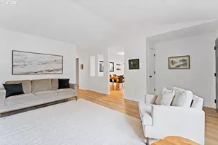 5029 SW Coronado St, Portland, OR 97219 - Photo 7