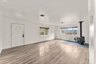 8148 Melqua Rd, Umpqua, OR 97486 - Photo 15