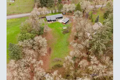 8148 Melqua Rd, Umpqua, OR 97486 - Photo 3