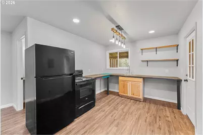 8148 Melqua Rd, Umpqua, OR 97486 - Photo 35