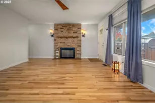 4524 NE 76th Ave, Portland, OR 97218 - Photo 7