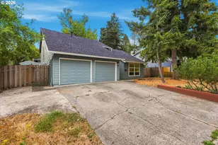 6170 SW Cherryhill Dr, Beaverton, OR 97008 - Photo 3