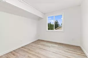 6170 SW Cherryhill Dr, Beaverton, OR 97008 - Photo 31