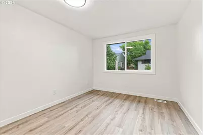 6170 SW Cherryhill Dr, Beaverton, OR 97008 - Photo 39