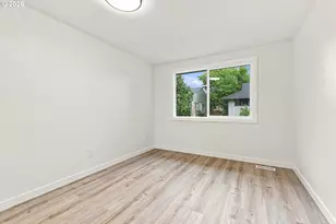 6170 SW Cherryhill Dr, Beaverton, OR 97008 - Photo 39