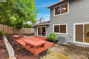 6170 SW Cherryhill Dr, Beaverton, OR 97008 - Photo 41