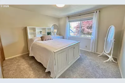 1364 Victorian Way, Eugene, OR 97401 - Photo 23