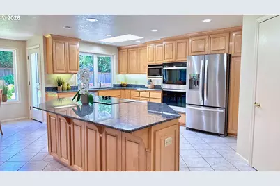 1364 Victorian Way, Eugene, OR 97401 - Photo 11