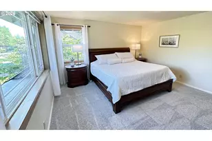 1364 Victorian Way, Eugene, OR 97401 - Photo 17