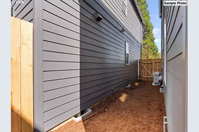 4372 NE Going St, Portland, OR 97218 - Photo 13