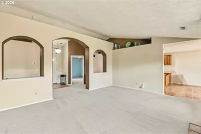1057 Mt View Ln, Molalla, OR 97038 - Photo 7