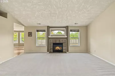 1057 Mt View Ln, Molalla, OR 97038 - Photo 5