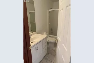 534 NE South Shore Rd, Portland, OR 97211 - Photo 15