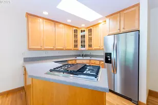 3831 SW Canby St, Portland, OR 97219 - Photo 13
