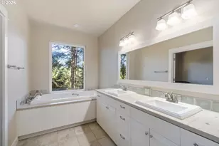 705 NW Highland Cir, Waldport, OR 97394 - Photo 25