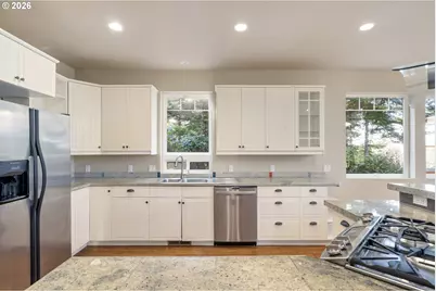 705 NW Highland Cir, Waldport, OR 97394 - Photo 13