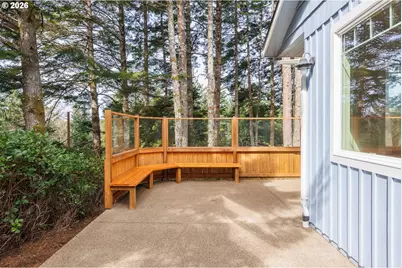 705 NW Highland Cir, Waldport, OR 97394 - Photo 37