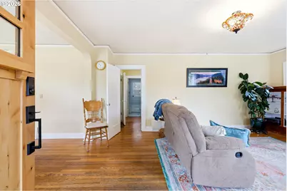 3242 NE 43rd Ave, Portland, OR 97213 - Photo 7