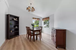 3220 Crescent Ave, Eugene, OR 97408 - Photo 9