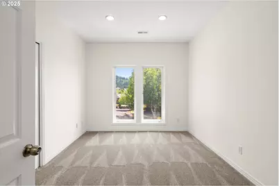 8601 NW Hazeltine St, Portland, OR 97229 - Photo 19