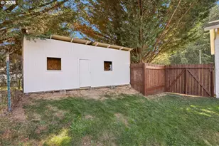 503 N Pine Ave, Yacolt, WA 98675 - Photo 35