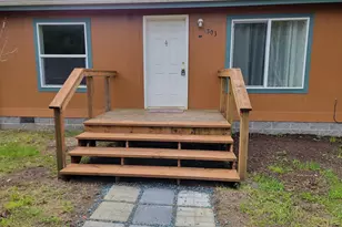 303 13th St SW, Bandon, OR 97411 - Photo 3