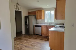 303 13th St SW, Bandon, OR 97411 - Photo 13