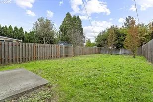 427 SE 154th Ave, Portland, OR 97233 - Photo 35