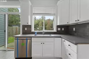 427 SE 154th Ave, Portland, OR 97233 - Photo 13