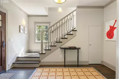 6228 SW Sweetbriar Ct, Portland, OR 97221 - Photo 13