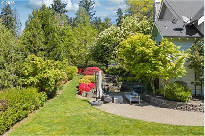 6228 SW Sweetbriar Ct, Portland, OR 97221 - Photo 43