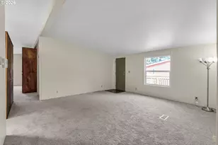13115 SE Foster Rd, Portland, OR 97236 - Photo 9
