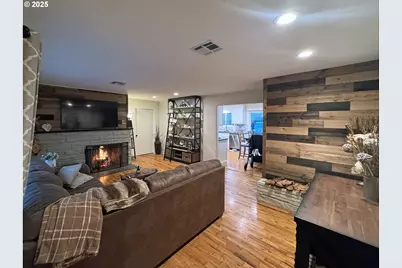 627 Richard St, Brookings, OR 97415 - Photo 11